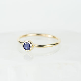 Andromeda - 4mm Blue Sapphire Ring