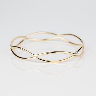 Gold Scallop Bangle