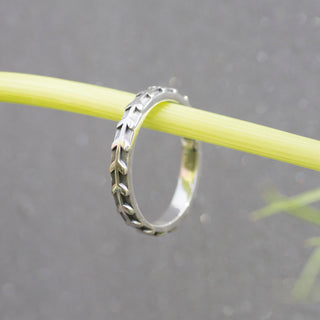 Silver Vine Leaf Ring